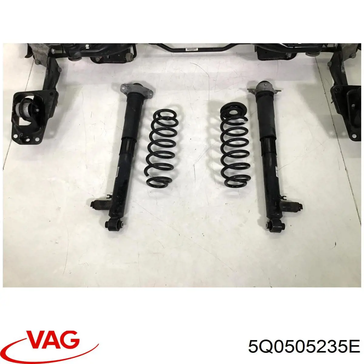 Балка задней подвески поперечная VAG 5Q0505235E цена, от 114.02 USD