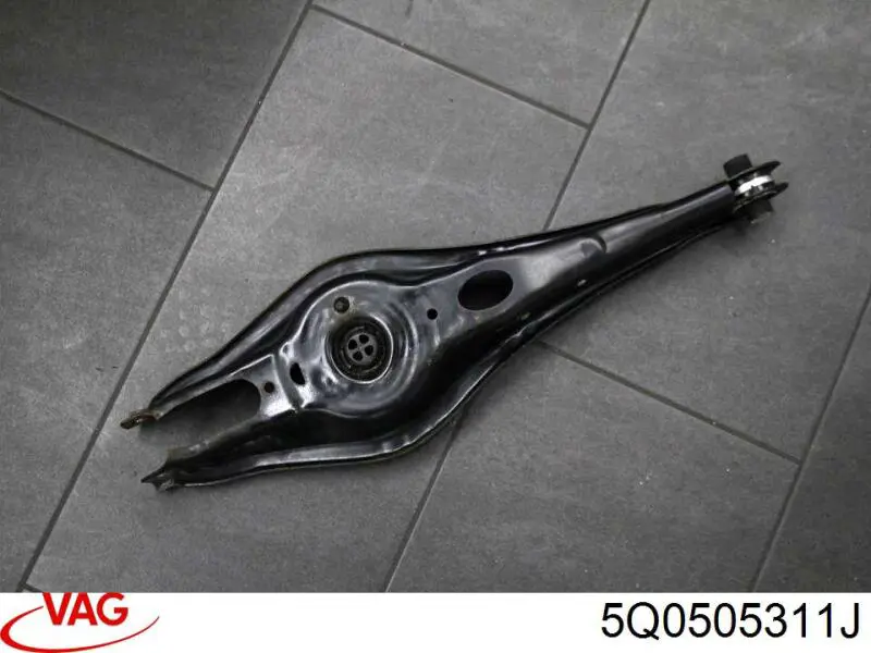 Купить 5Q0505311J VAG Нижний рычаг задней подвески