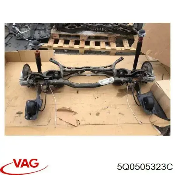 Рычаг задней подвески верхний 5Q0505323C VAG