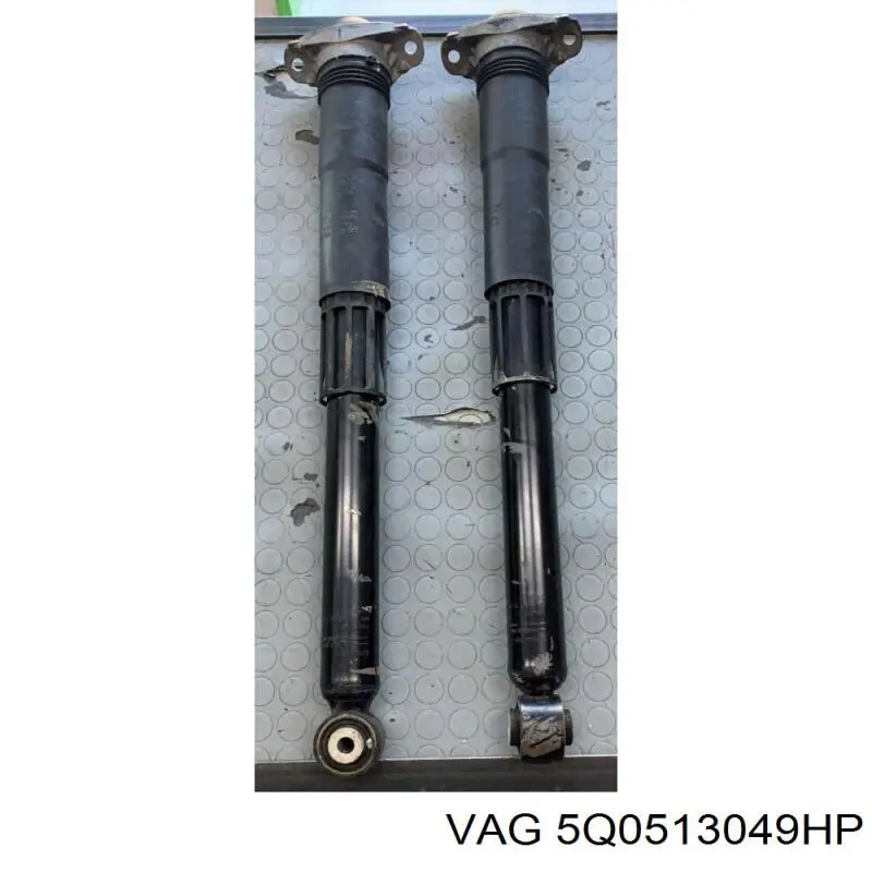 5Q0513049HP VAG амортизатор задний