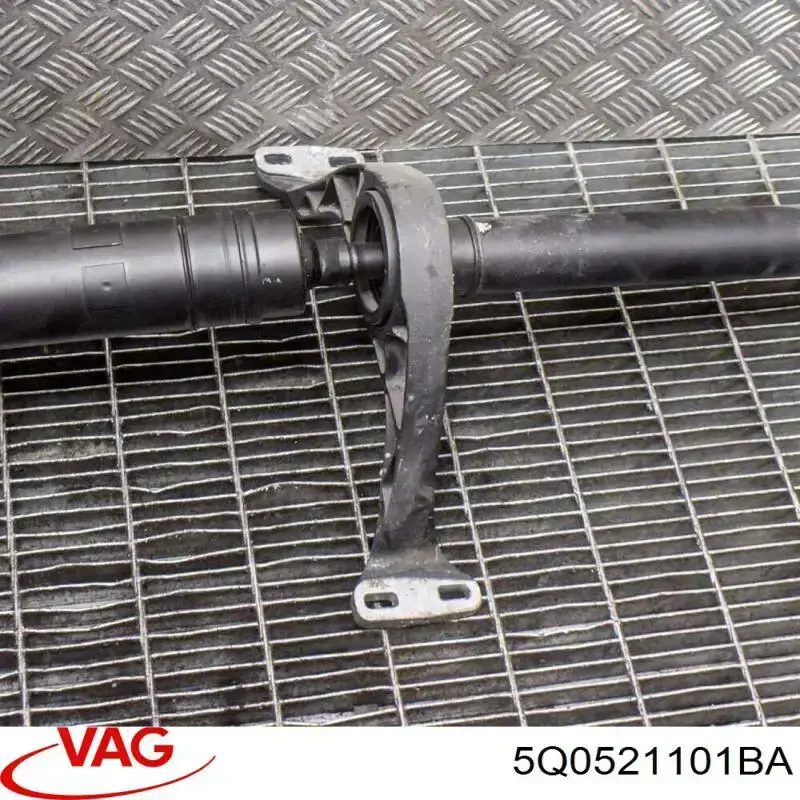 Купить 5Q0521101BJ VAG Кардан задний