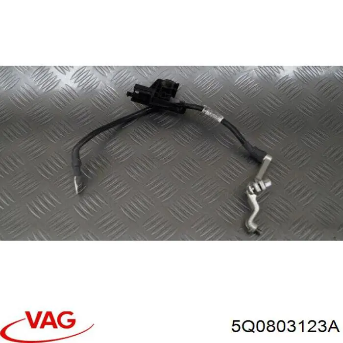 Подставка аккумулятора 5Q0803123B VAG