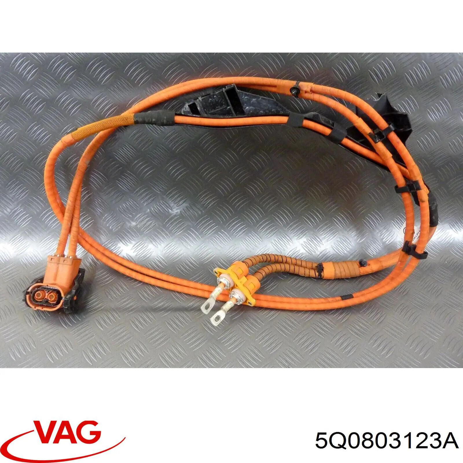 5Q0803123B VAG Подставка аккумулятора (АКБ)