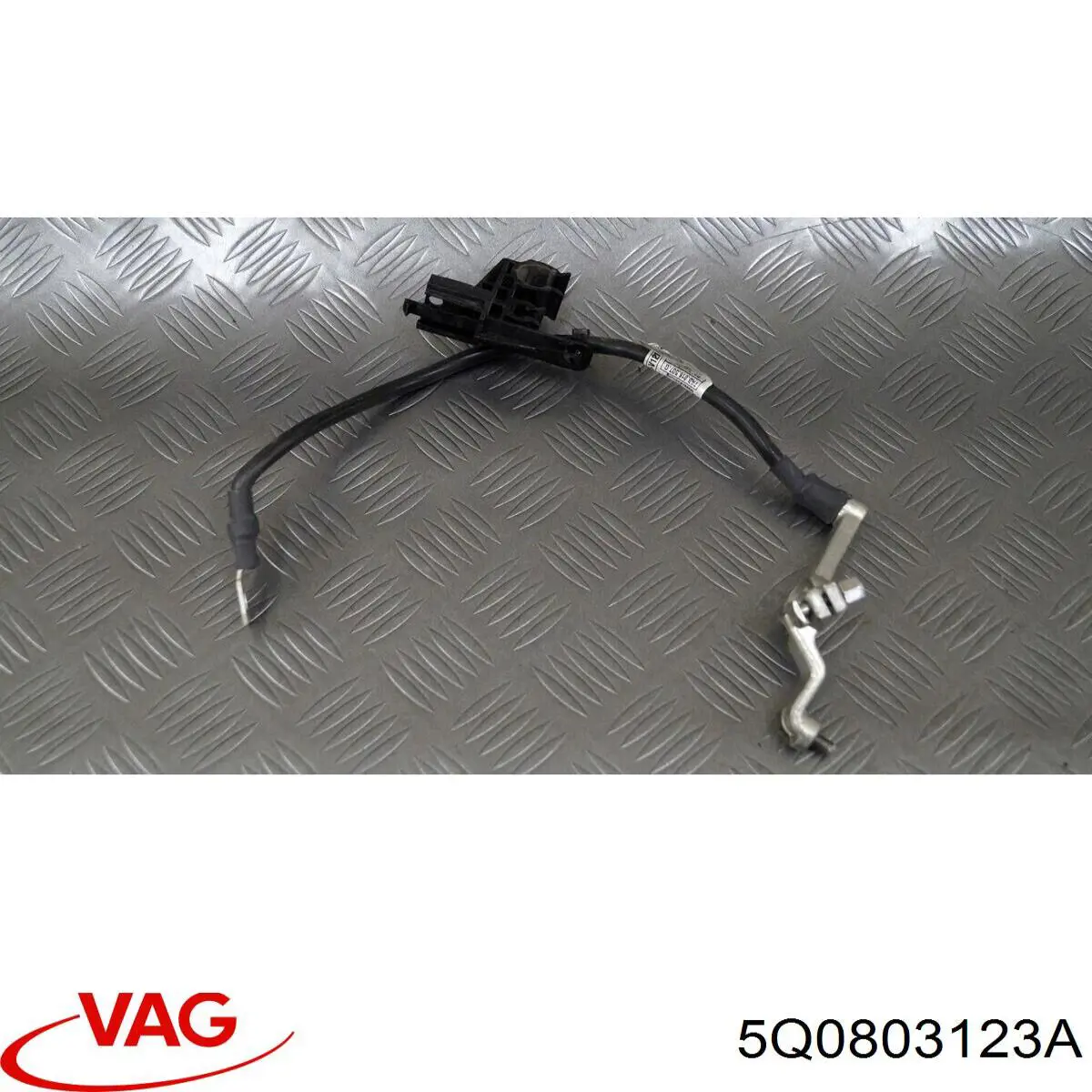 Купить 5Q0803123B VAG Подставка аккумулятора