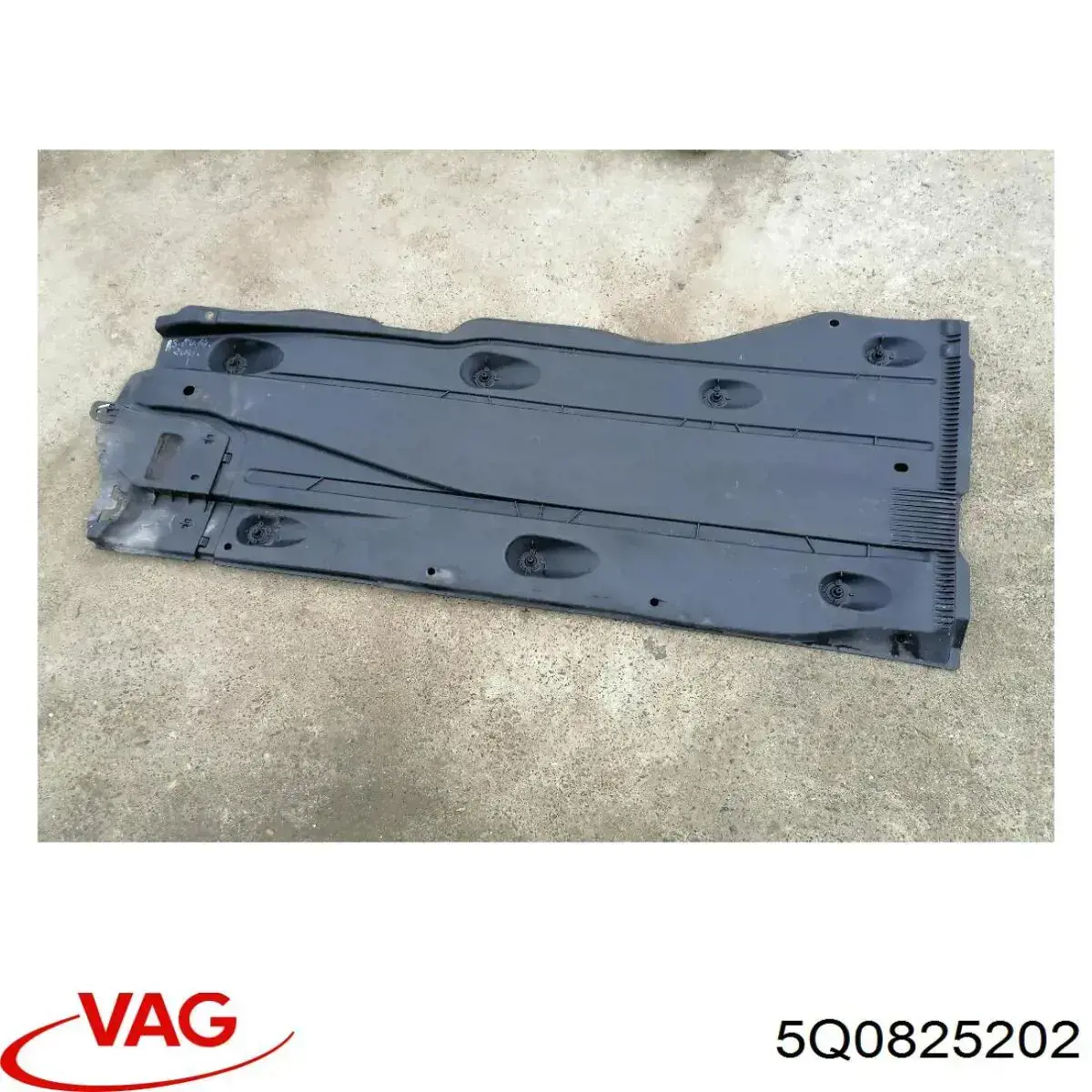 Купить 5Q0825202 VAG Защита днища передняя правая