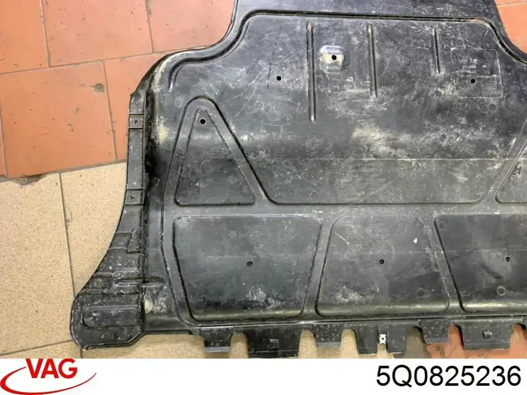 5Q0825236 VAG Защита двигателя передняя