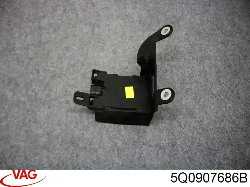 Датчик контроля мертвой зоны задний 5Q0907686B VAG