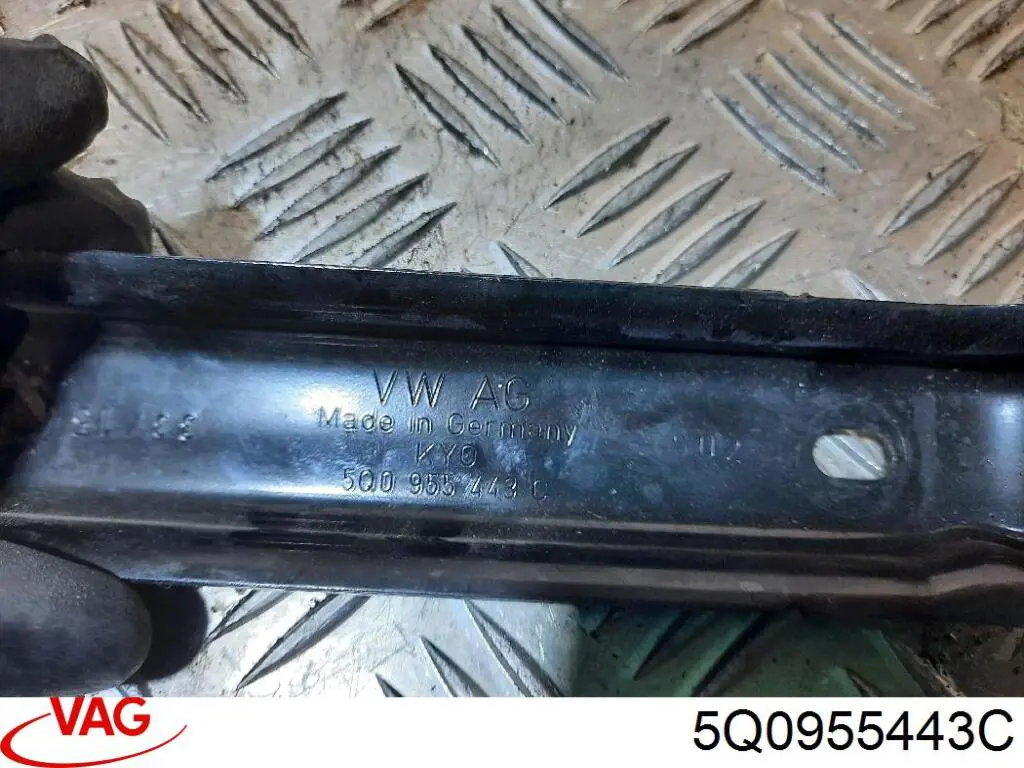 Купить 5Q0955443C VAG 
