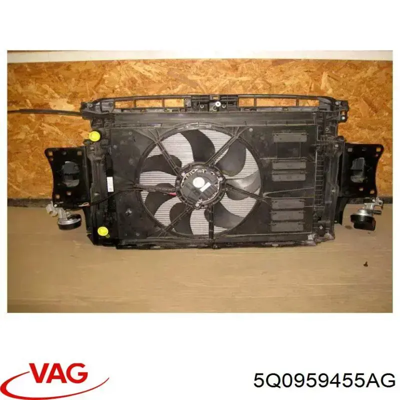 5Q0959455AG VAG диффузор радиатора охлаждения, в сборе с мотором и крыльчаткой
