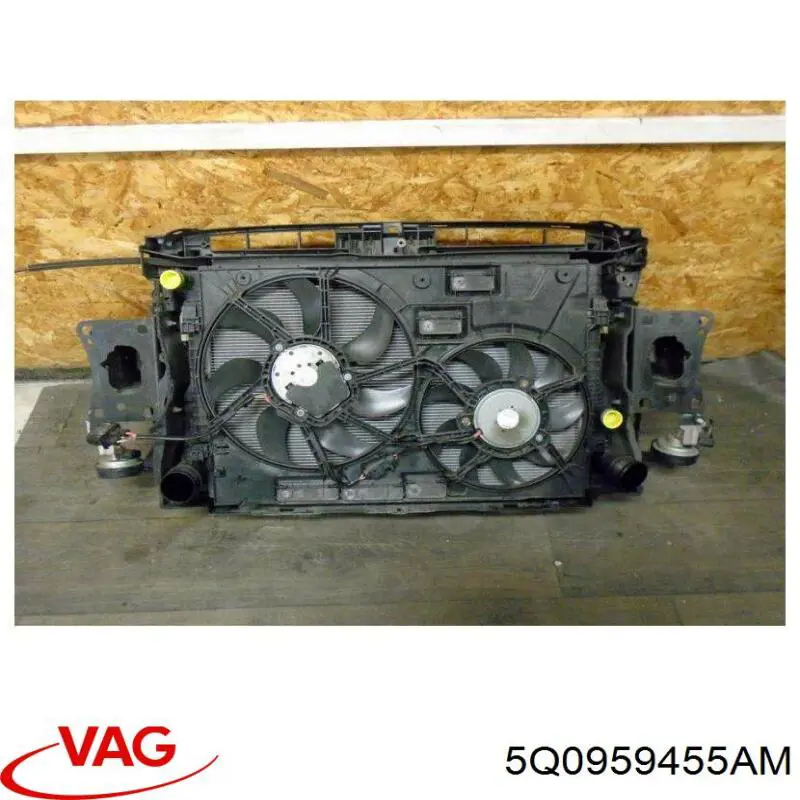 Купить 5Q0959455AM VAG Электровентилятор охлаждения в сборе (мотор+крыльчатка) левый