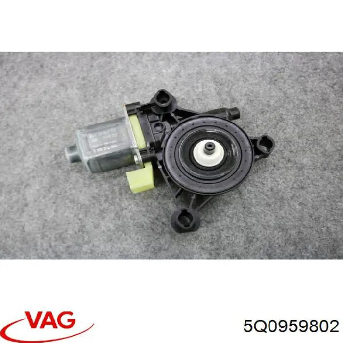 5Q0959802 VAG Мотор стеклоподъемника двери задней, правой