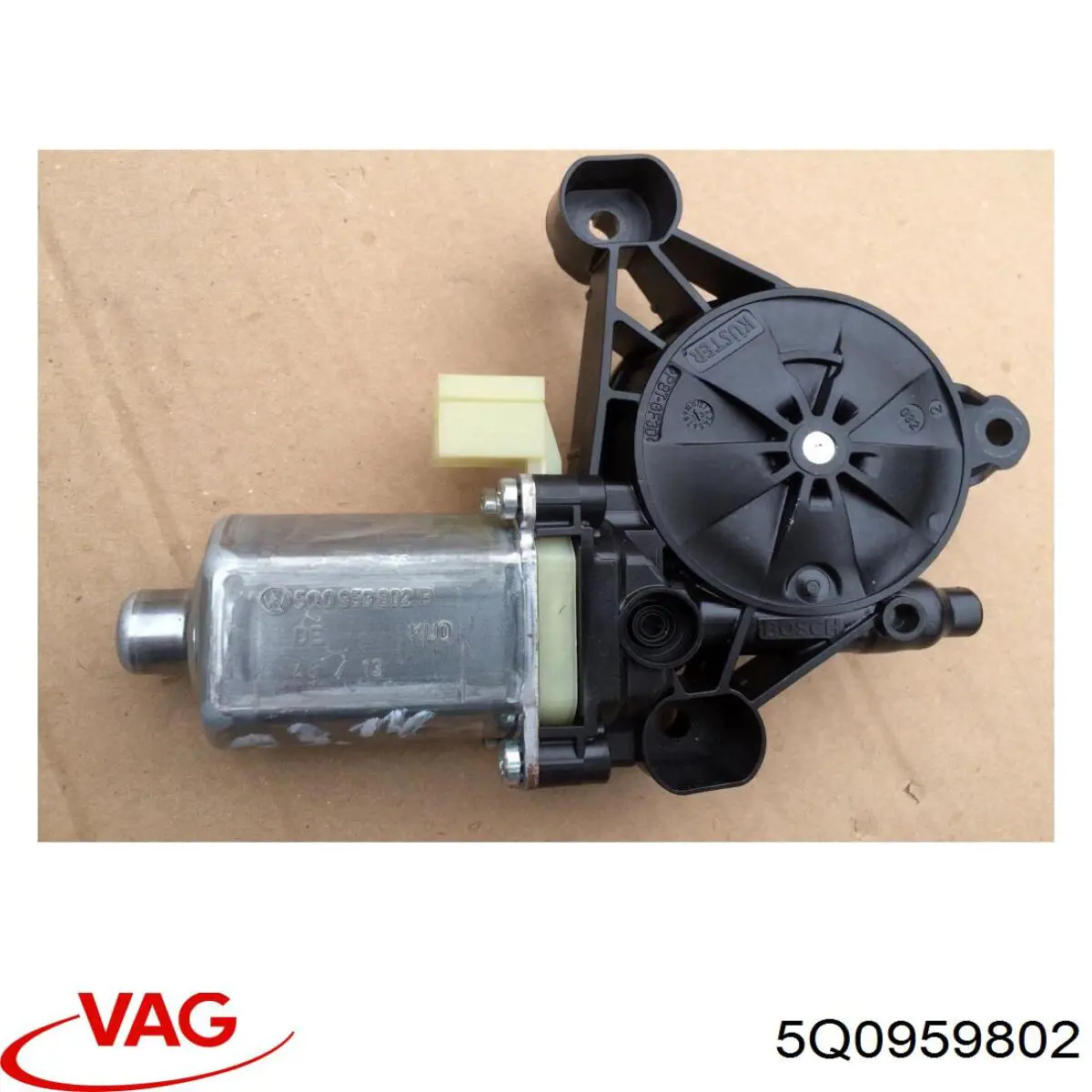 Мотор стеклоподъемника двери задней правой VAG 5Q0959802 цена, от 3.80 USD