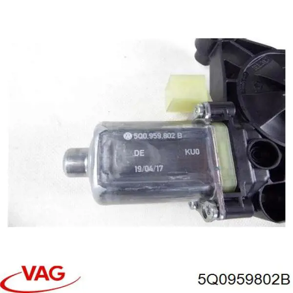 Мотор стеклоподъемника двери передней, правой VAG 5Q0959802B