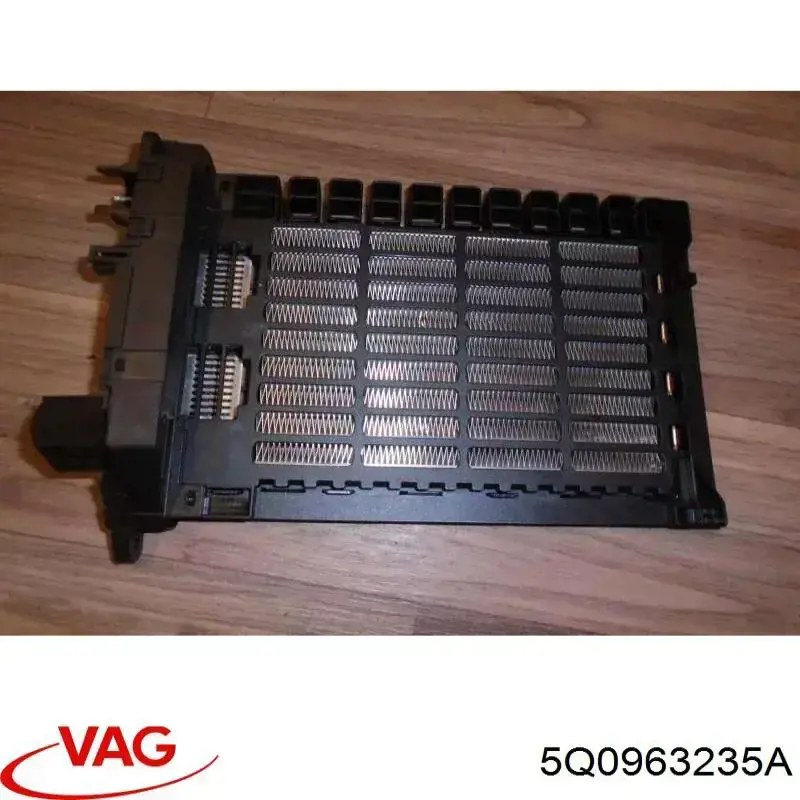 Купить 5Q0963235A VAG Электроподогреватель воздуха системы отопления салона
