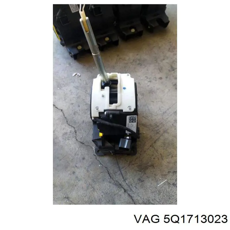 Купить 5Q1713023 VAG Селектор коробки передач