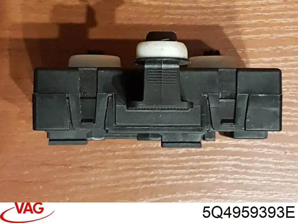 Купить 5Q4959393E VAG Блок комфорта передней двери