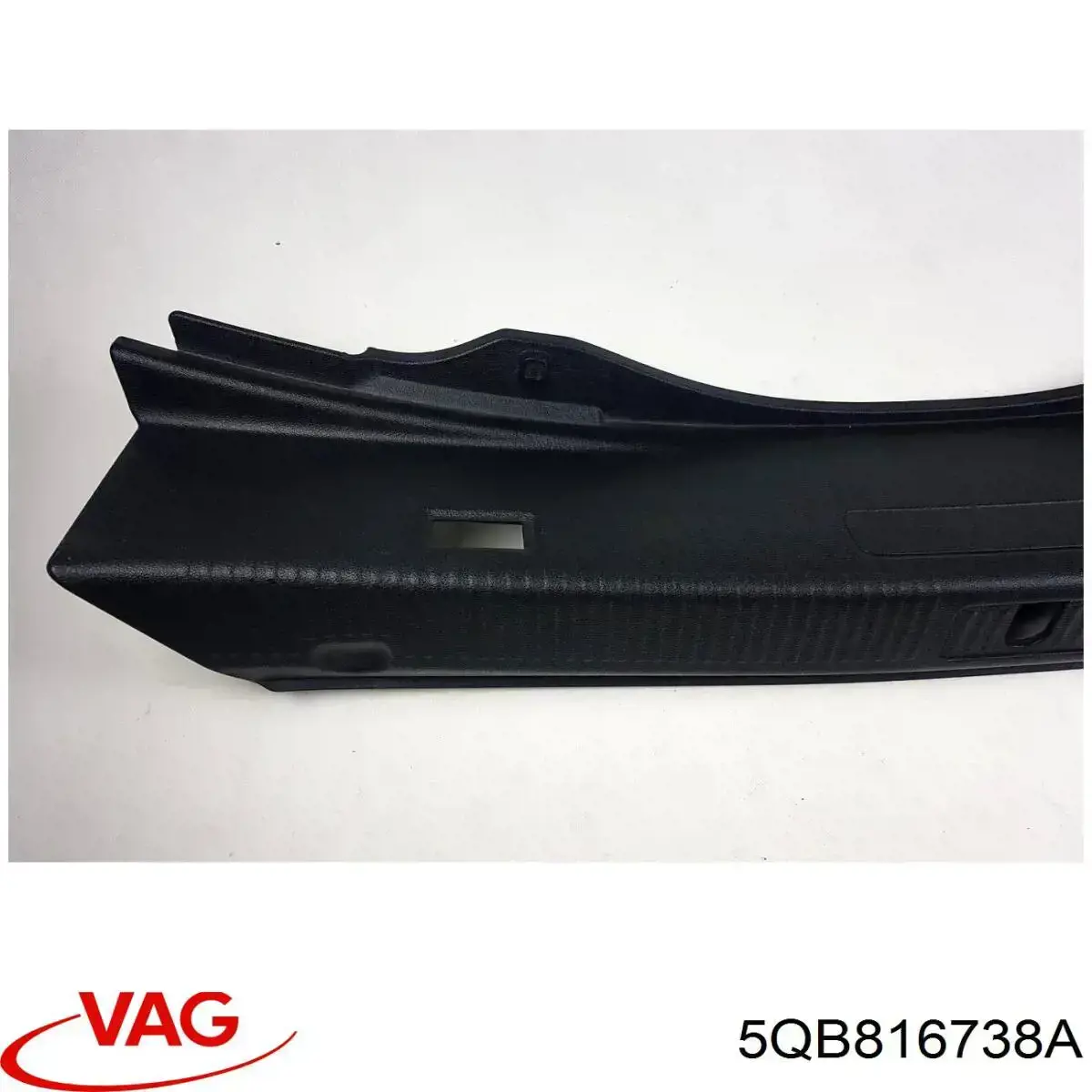 Шланг кондиционера, от радиатора к испарителю 5QB816738A VAG