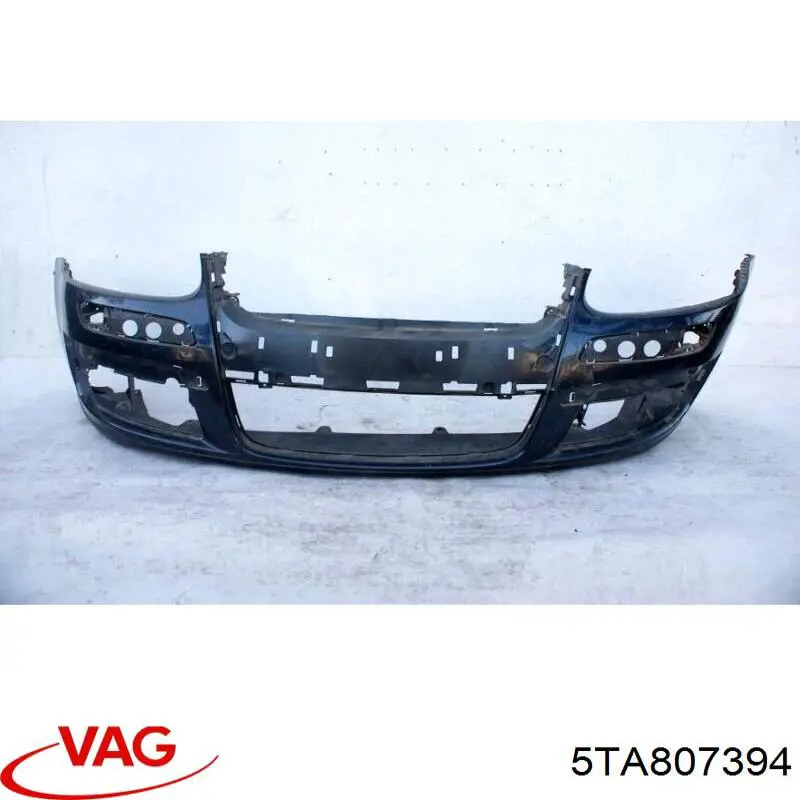 Направляющая заднего бампера правая 5TA807394 VAG