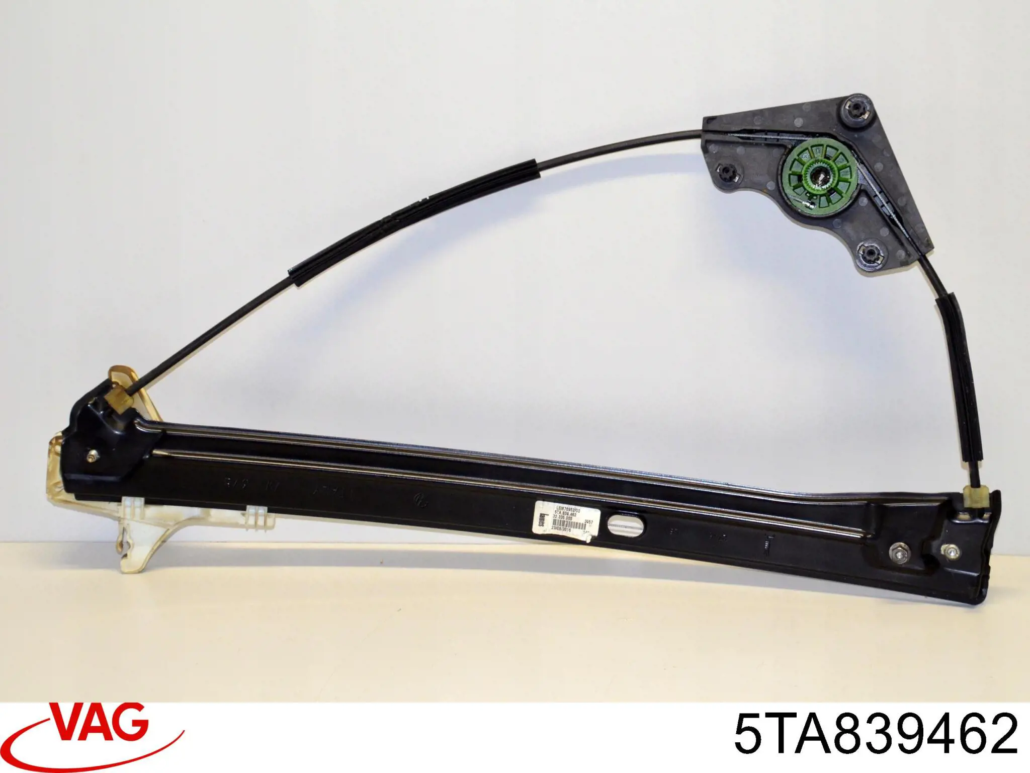 5TA839462 VAG  Механизм стеклоподъемника правой задней двери