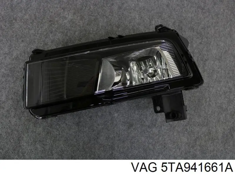 5TA941661A VAG Противотуманная фара левая