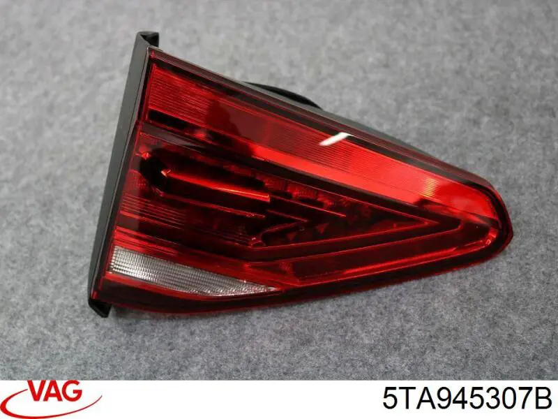 5TA945307B VAG Задняя левая внутренняя фара