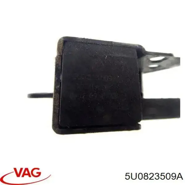 Fecho da capota 5U0823509A VAG