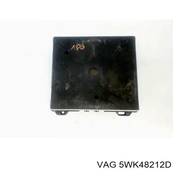 Блок предохранителей 5WK48212D VAG