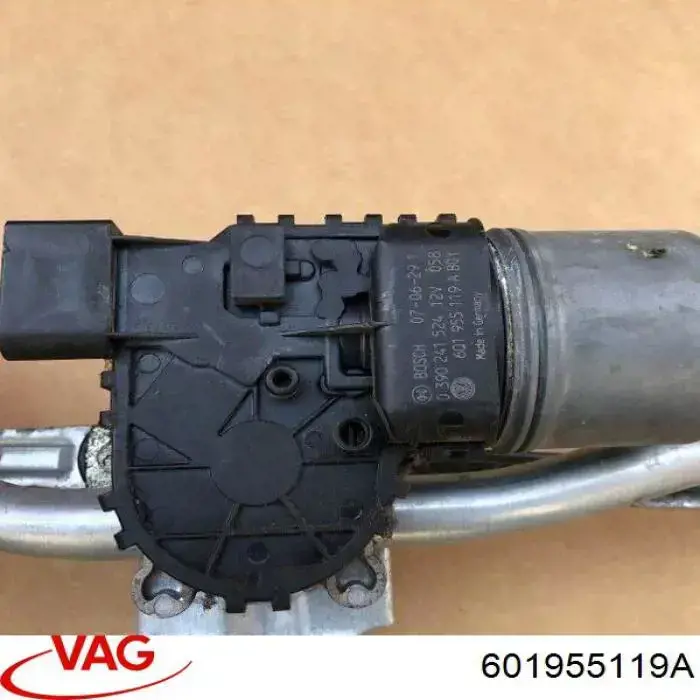 601955119A VAG Мотор стеклоочистителя передний