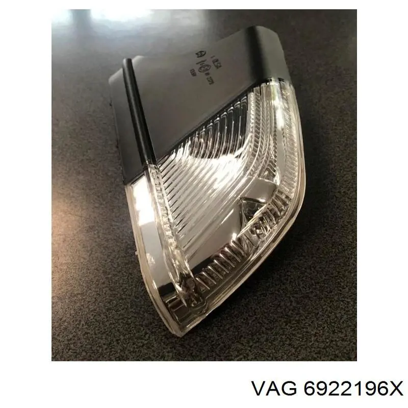 Указатель поворота зеркала, левый Signeda VVWM1027PLO цена, от 43.10 USD