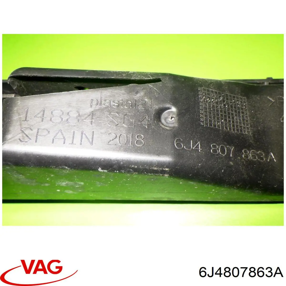 Направляющая заднего бампера VAG 6J4807863A цена, от 40.45 USD