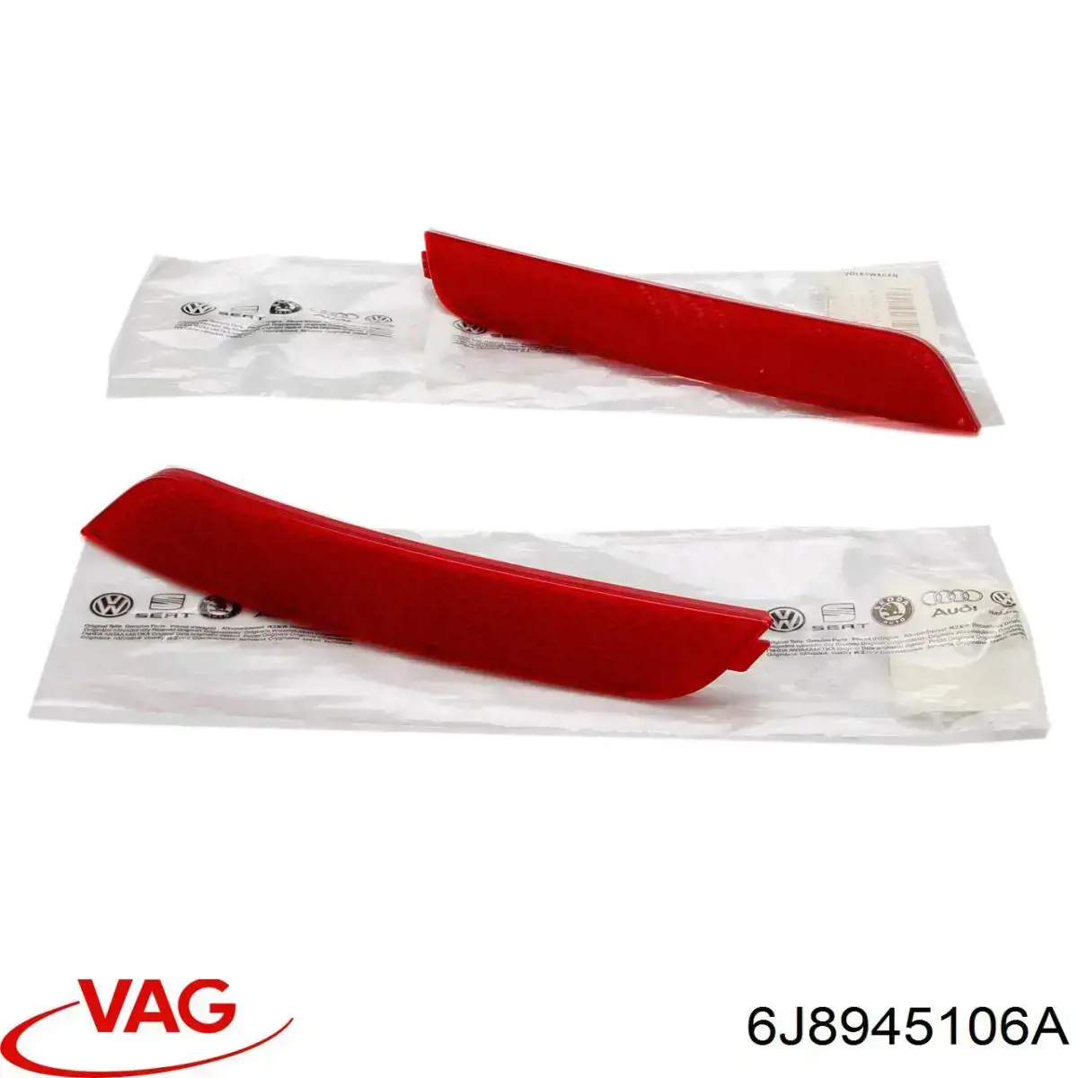 Правый катафот заднего бампера 6J8945106A VAG