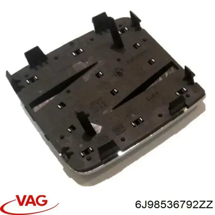 Эмблема на решетку радиатора VAG 6J98536792ZZ цена, от 24.86 USD