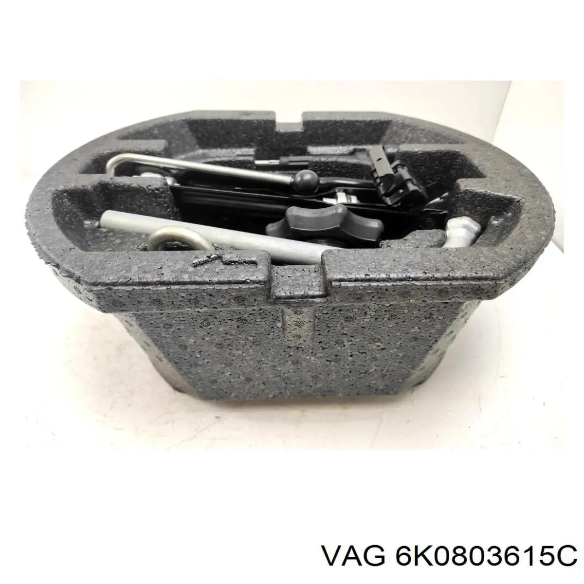Буксировочный крюк 1S0803615 VAG