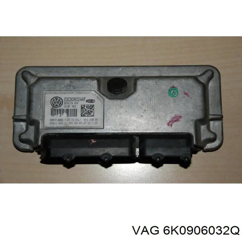Блок управления двигателем 6K0906032Q VAG