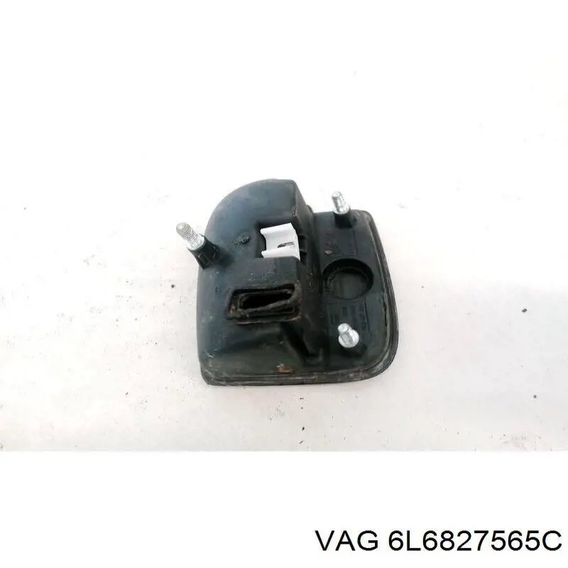 Купить 6L6827565C VAG Петля задней багажной, 3/5 -ой двери