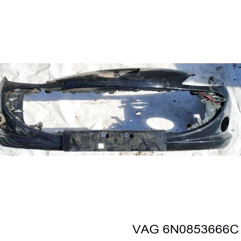 Решетка бампера переднего правая 6N0853666C VAG