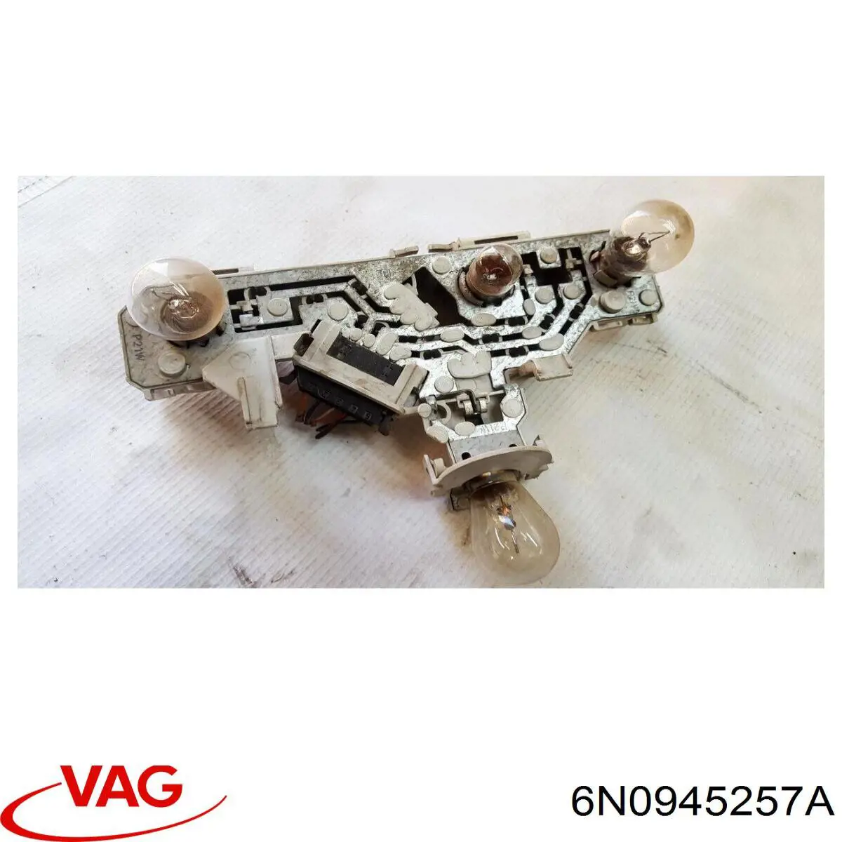 Плата заднего фонаря контактная VAG 6N0945257A цена, от 10.45 USD