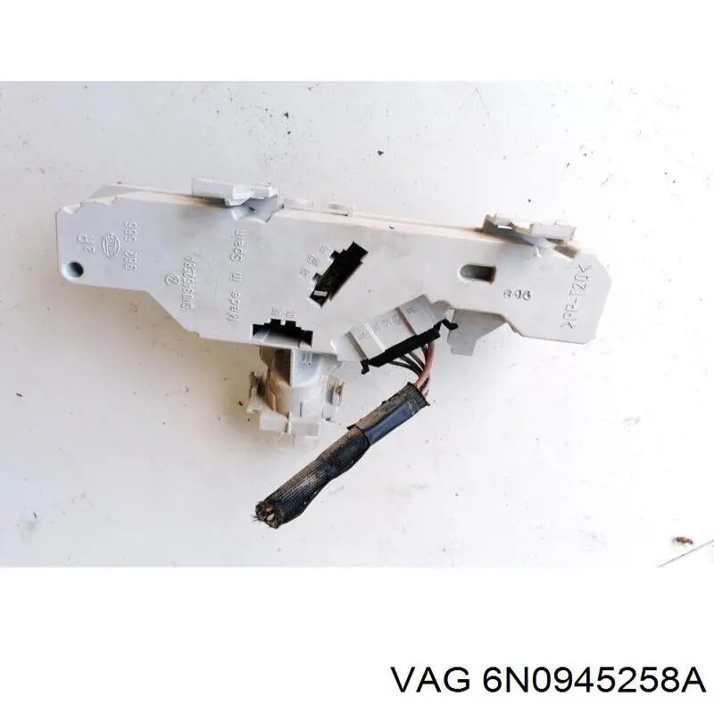 Плата заднего фонаря контактная VAG 6N0945258A цена, от 11.34 USD