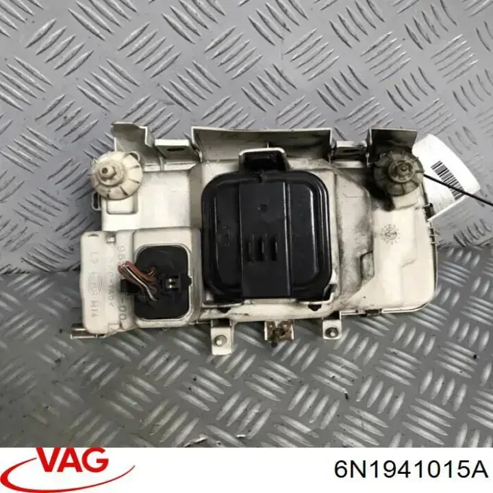Левая фара 6N1941015A VAG