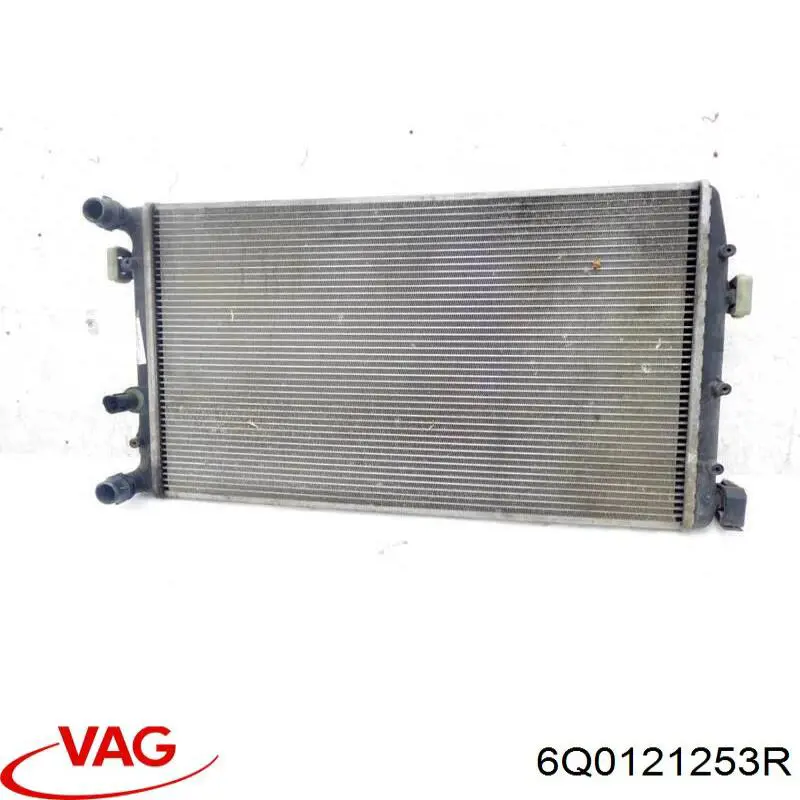 Compre 6Q0121253R VAG Radiador de esfriamento de motor