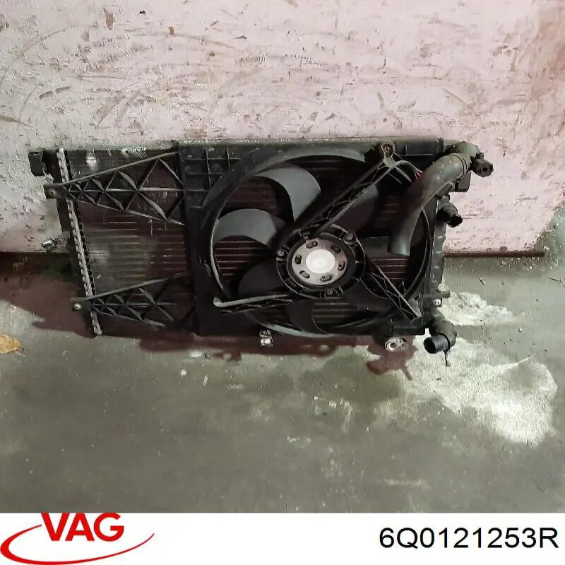 6Q0121253R VAG Radiador de esfriamento de motor