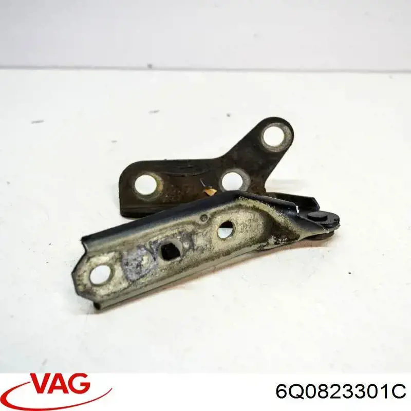 Петля капота левая 6Q0823301C VAG