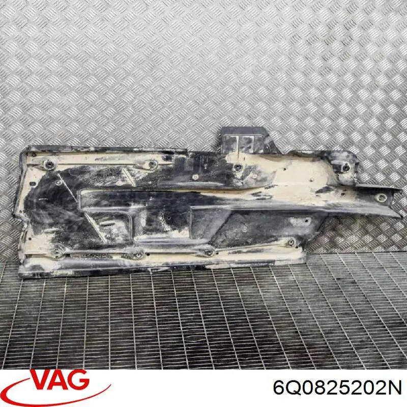 Защита днища правая 6Q0825202N VAG