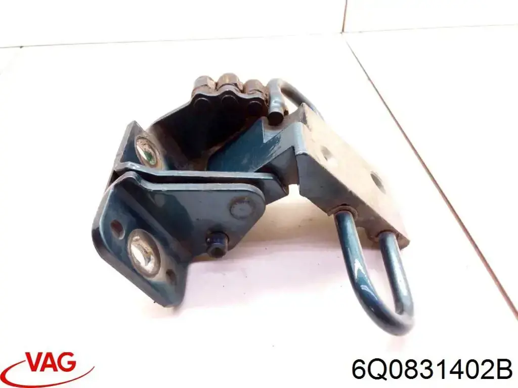 Петля двери передней правой 6Q0831402A VAG