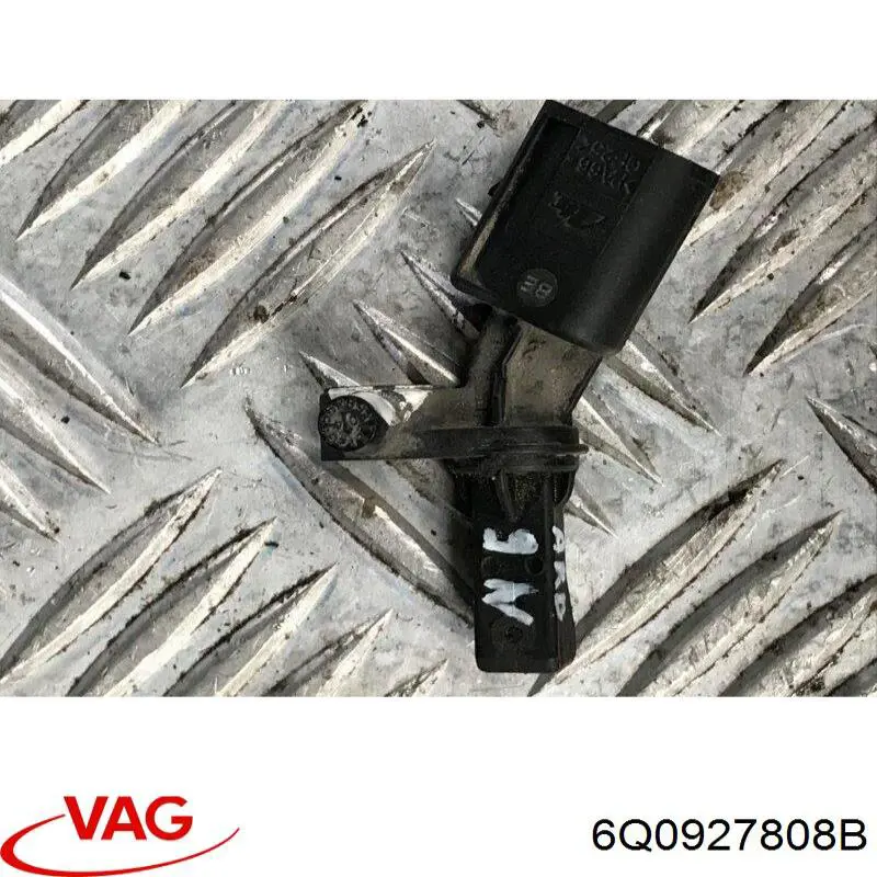 Датчик АБС задний правый 6Q0927808B VAG