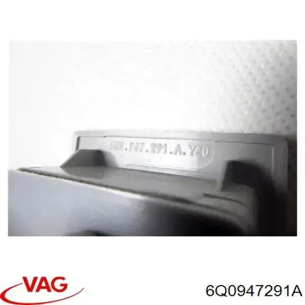 Плафон освещения салона (кабины) задний VAG 6Q0947291A цена, от 12.67 USD