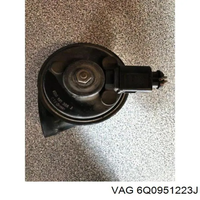 Купить 6Q0951223F VAG Сигнал звуковой (клаксон)