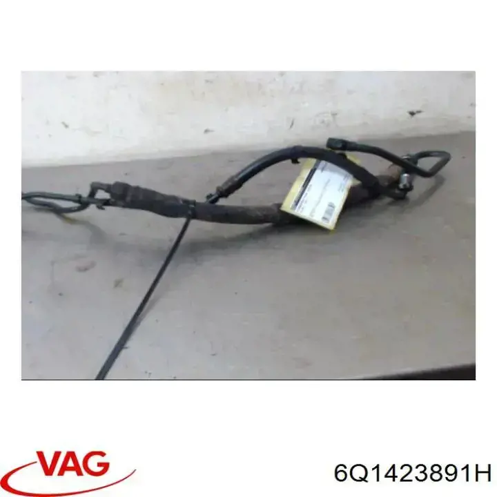Шланг ГУР от рейки к бачку V101768 VEMO/Vaico