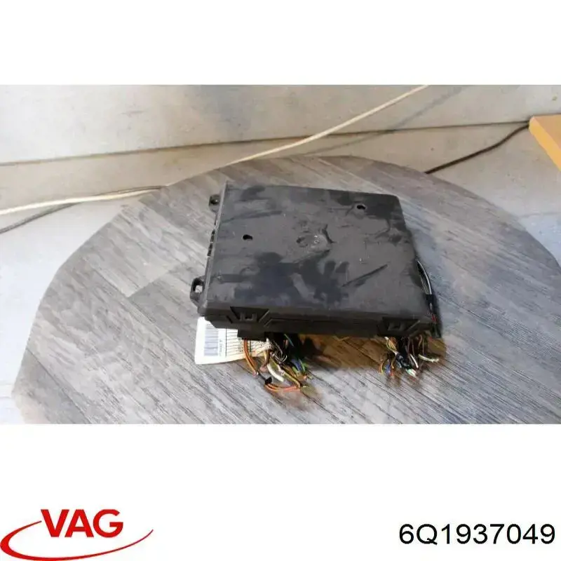 6Q1937049 VAG Мозги двигателя