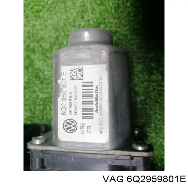 Мотор стеклоподъемника двери передней правой VAG 6Q2959801E цена, от 29.57 USD